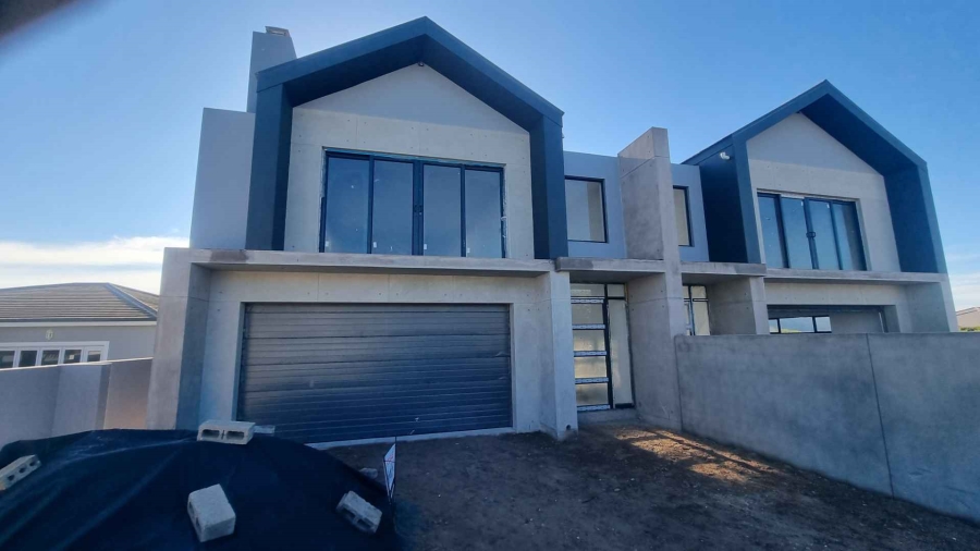 3 Bedroom Property for Sale in Yzerfontein Western Cape